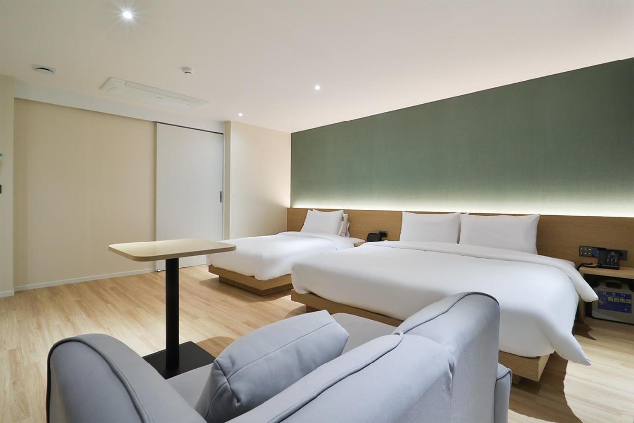 Custom Hotel Ilsan Ni Exterior foto
