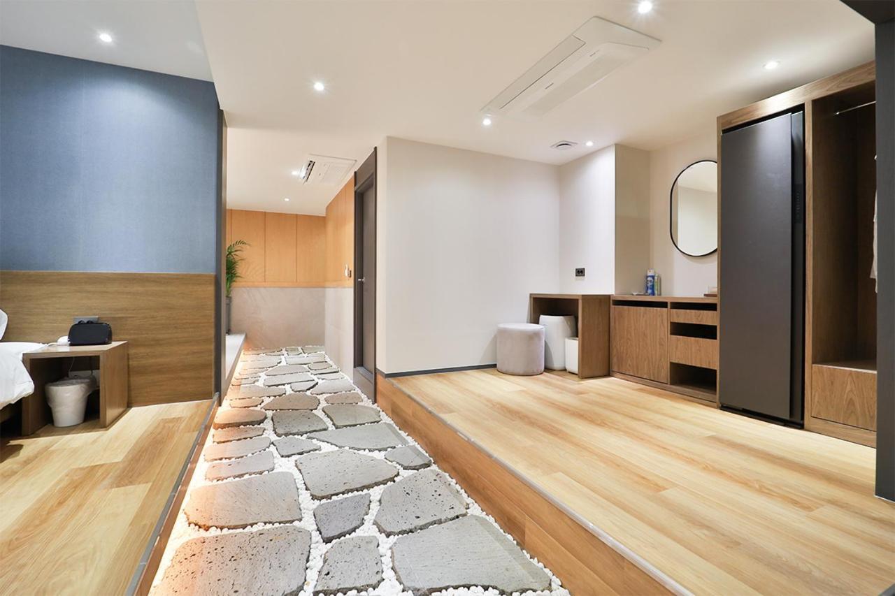 Custom Hotel Ilsan Ni Exterior foto