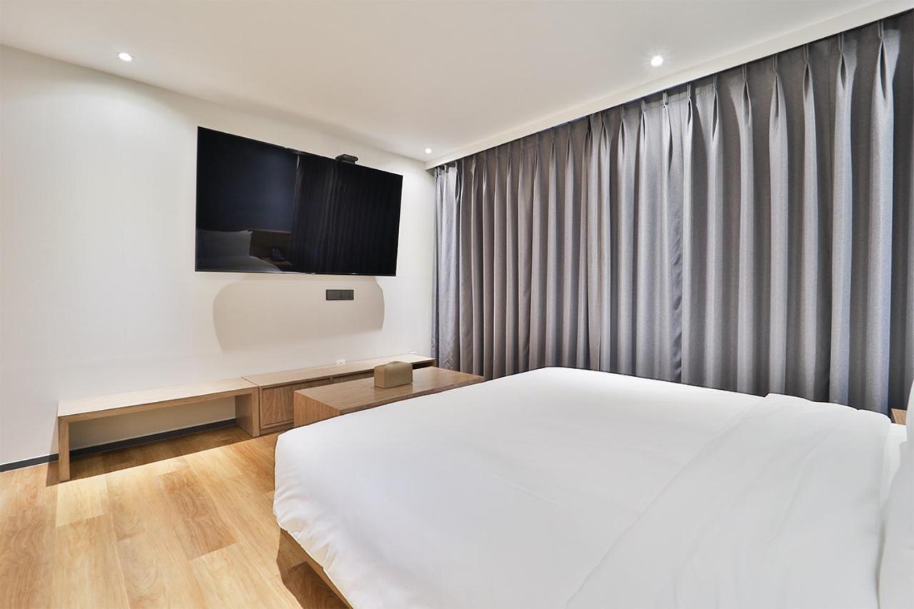 Custom Hotel Ilsan Ni Exterior foto