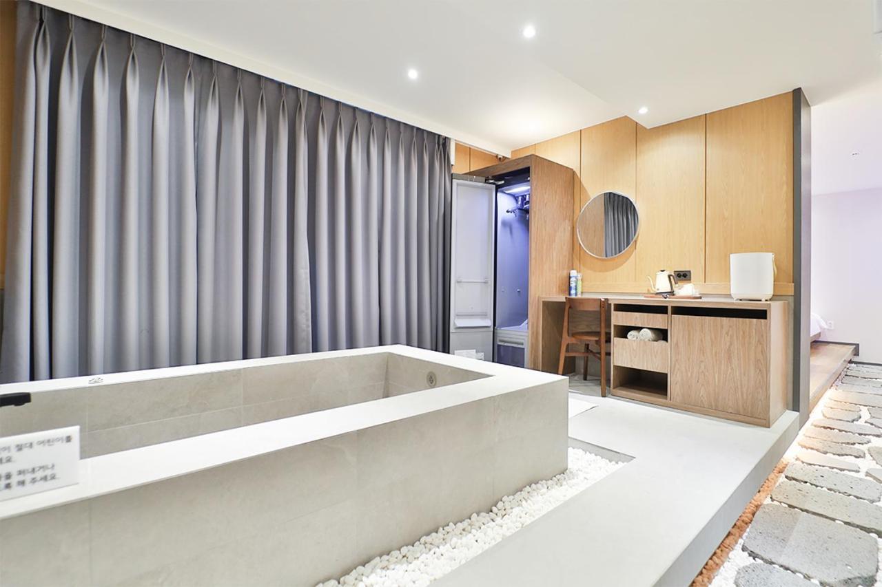 Custom Hotel Ilsan Ni Exterior foto